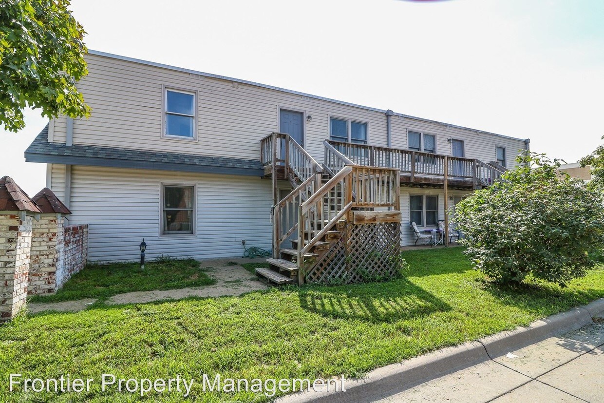 318 Fremont St, Manhattan, KS 66502 Room for Rent in Manhattan, KS