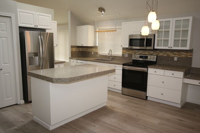 Foto del edificio - Beautiful 4 Bedroom Federal Way Home Near Edgewood