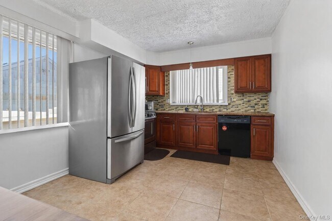 Foto del edificio - 1716 Camp Ave