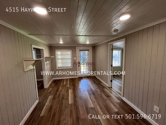 Building Photo - 4515 Haywood St