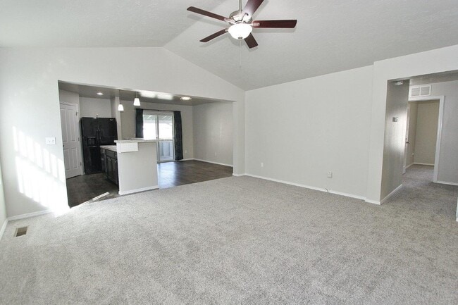 Building Photo - Beautiful Home in Meridian: Available Now!