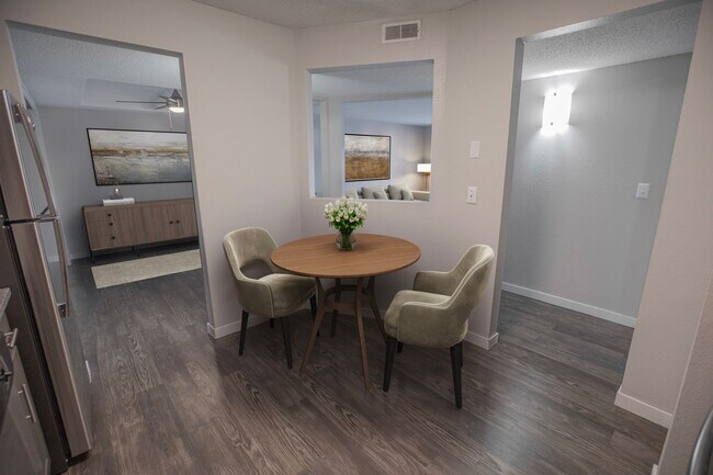 Foto del interior - Bristol Village Apartments