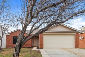 Building Photo - 3312 Bent Creek Dr