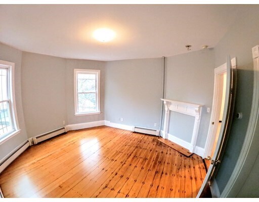 Building Photo - 56 Forbes St