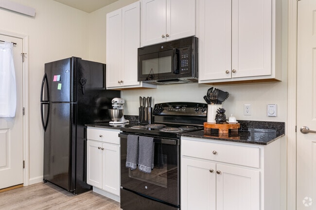 1HAB, 1BA - 662 ft² - March Madness Patio Home Apartments