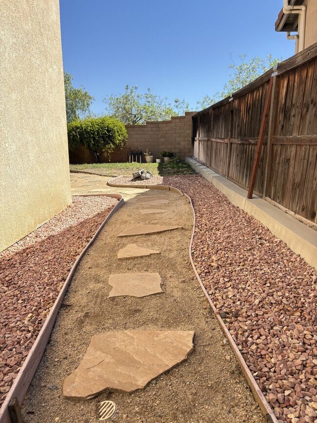 Foto del edificio - 4 Bed 3 Bath Home for Rent in Murrieta