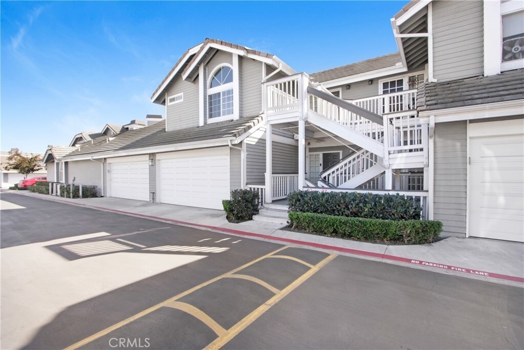 Foto principal - 10371 Garden Grove Blvd