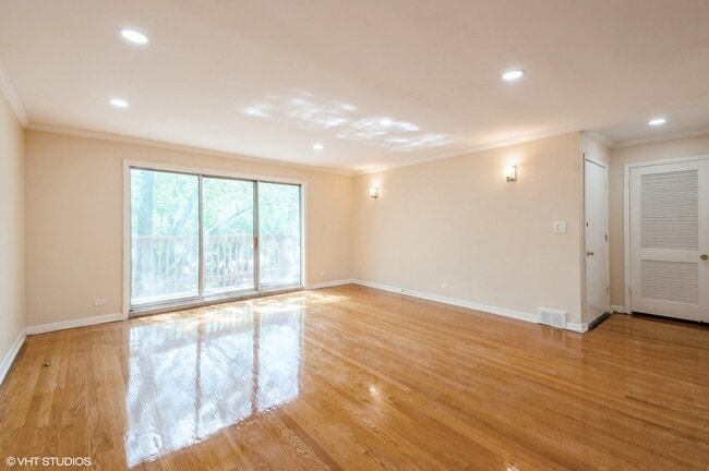 Building Photo - 2623 W Arthur Ave