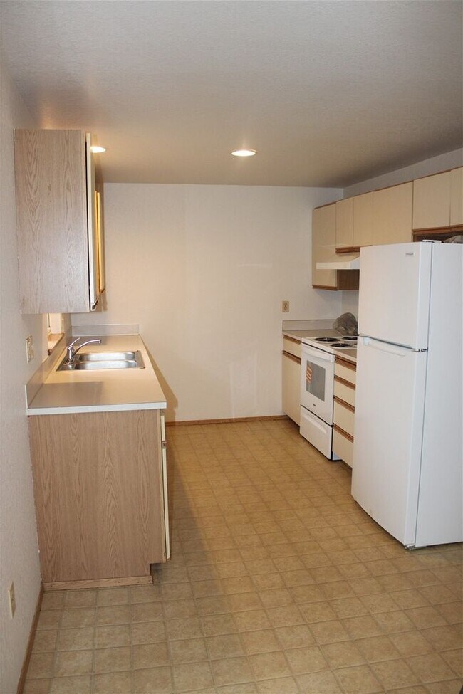 Building Photo - Waldangle, LLC