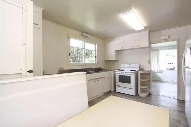 Building Photo - 3509 Akaka Pl