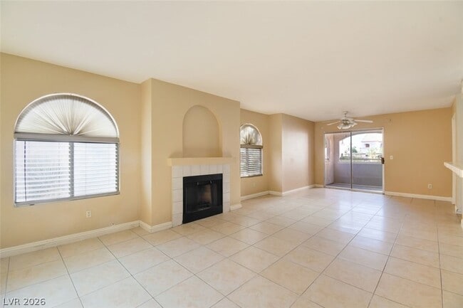 Building Photo - 7570 W Flamingo Rd