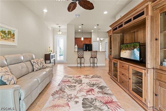 Foto del edificio - 10535 Carolina Willow Dr