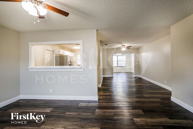 Building Photo - 4555 Palm Ridge Boulevard