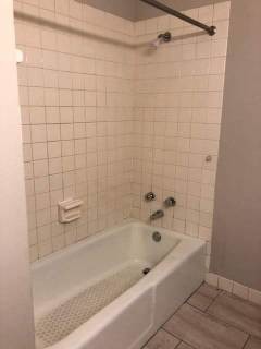 Foto del edificio - 702 Oakcrest Dr