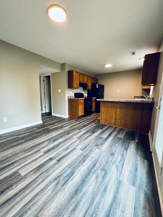 Building Photo - 206 S Keeneland Dr