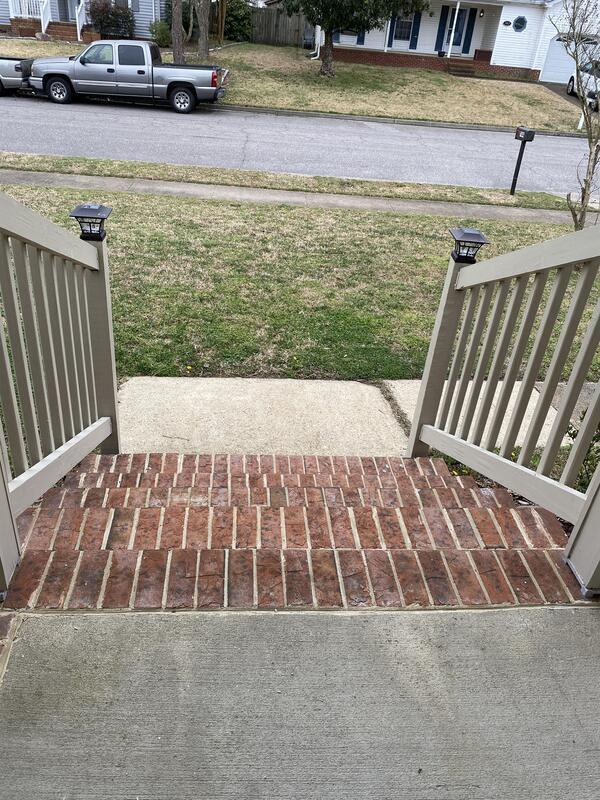 Building Photo - 744 Willow Bend Dr