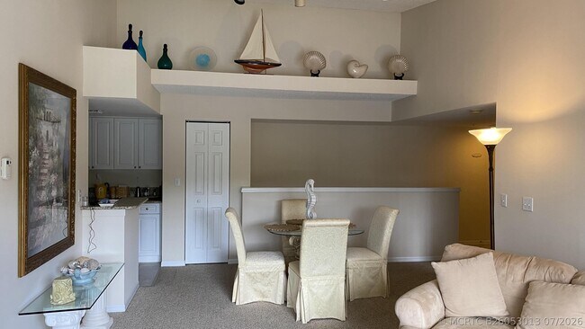 Foto del edificio - 100 Crestwood Ct N