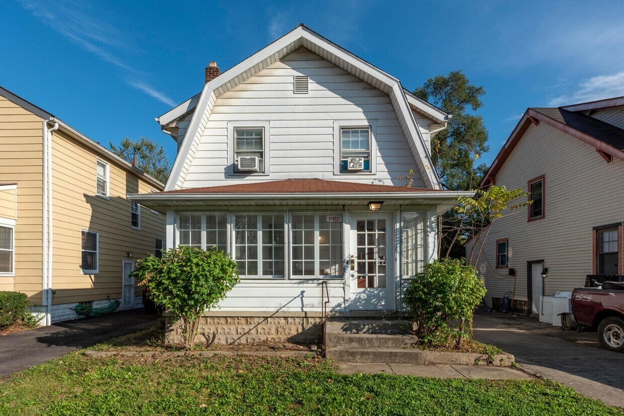 Foto principal - 1410 E Blake Ave