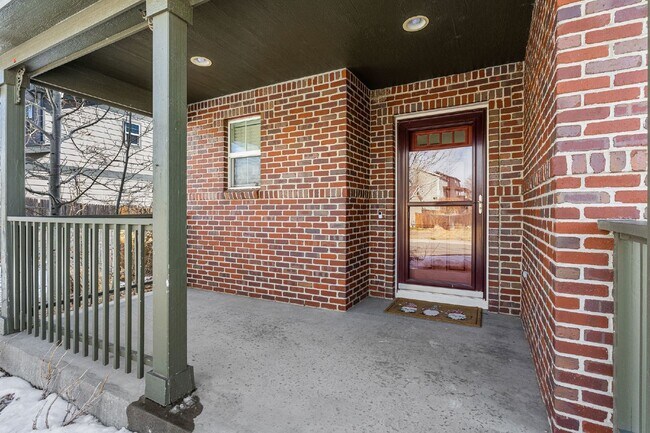Foto del edificio - Lovable 3 Bed, 2.5 Bath Single Family Thor...
