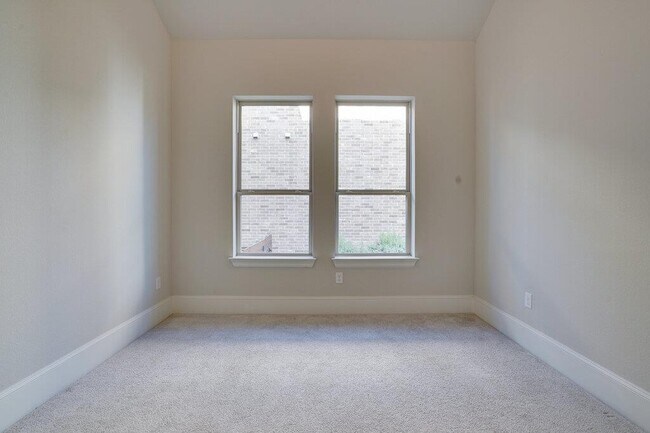 Foto del edificio - 16916 Sanglier Dr