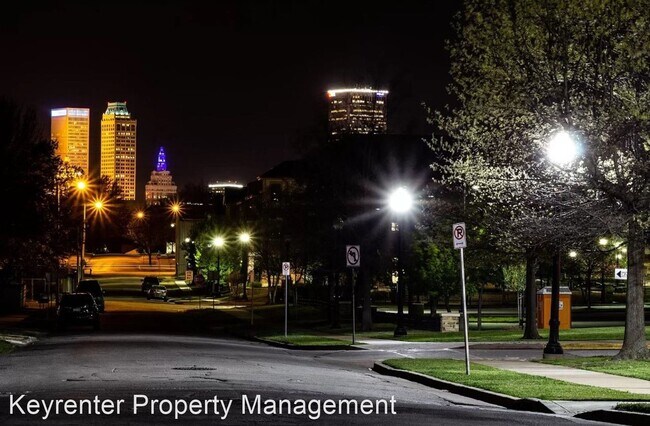 Foto del edificio - 3 br, 2 bath House - 2610 E 5th Pl