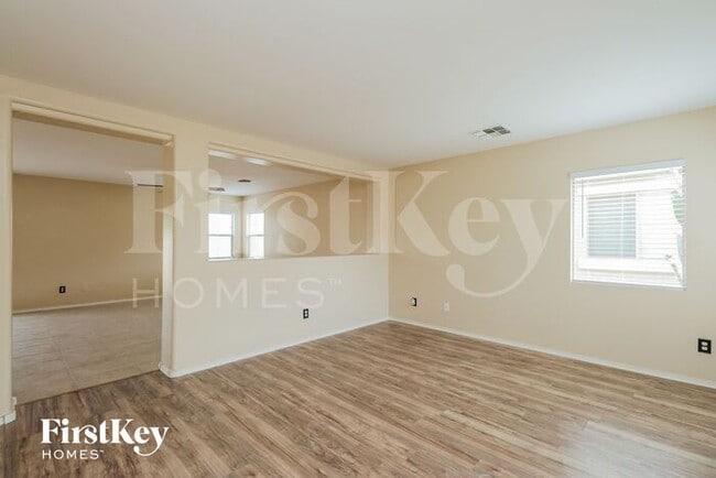 Building Photo - 1730 Maddison Cir