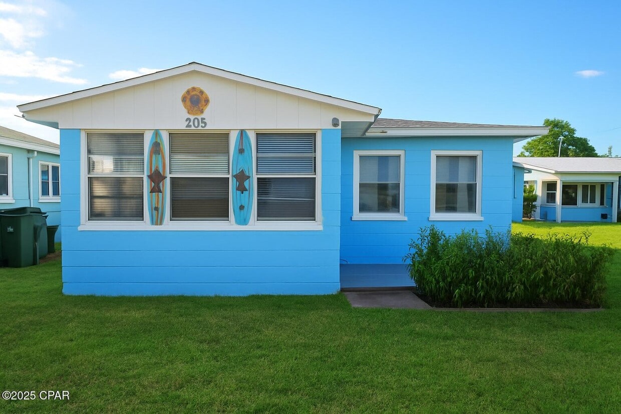 Primary Photo - 205 W Toledo Pl
