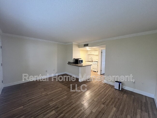 Building Photo - 139 Oyster Bay Cir
