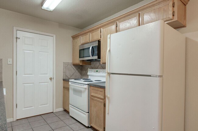 Foto del edificio - 3606 Dustin Ct