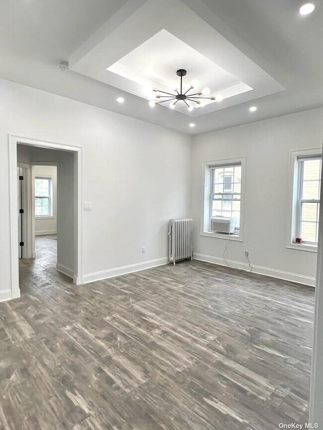 Building Photo - 20-60-60 45th St
