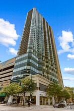 Building Photo - 111 W Maple St