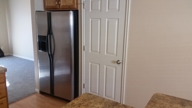 Foto del edificio - Beautiful town home in South Ogden for rent