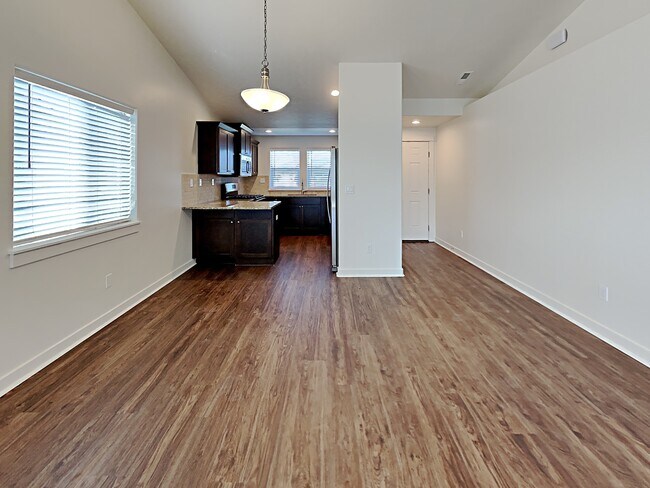 Foto del edificio - 1857 E John Deere Street