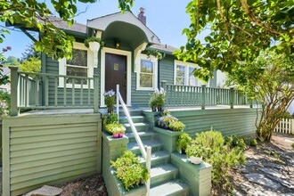 2552 57th Ave SW