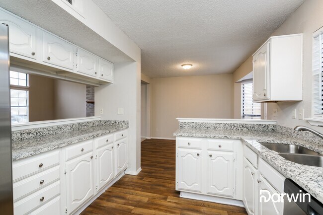 Building Photo - 2601 Galemeadow Dr