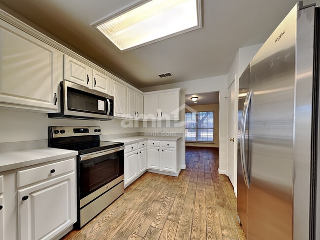 Foto del edificio - 828 Norfolk Dr