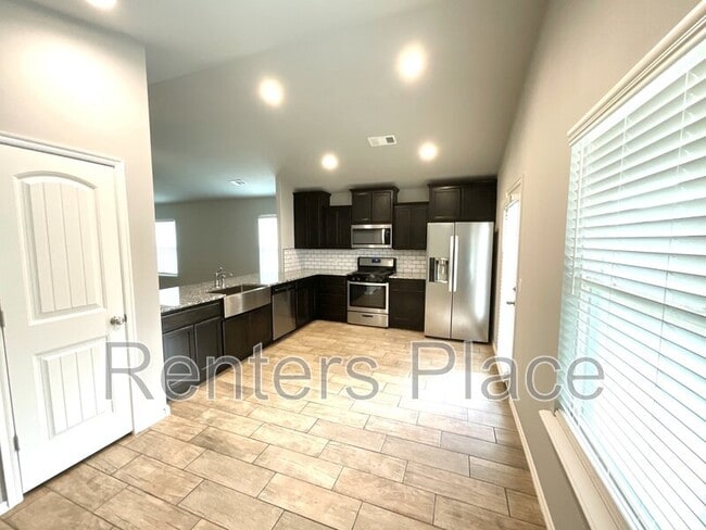 Foto del edificio - 10402 N 99th E Ave