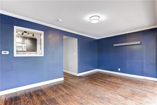 Foto del edificio - 632 E 61st St