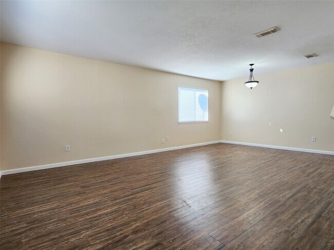 Foto del edificio - 18123 Noble Forest Dr