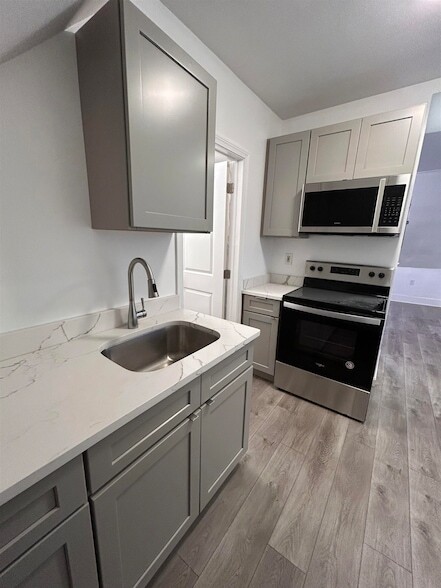 Building Photo - 20 Chapel St