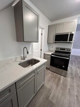 Building Photo - 20 Chapel St