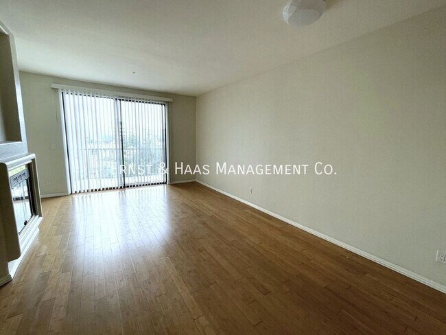 Foto del edificio - 555 Maine Ave