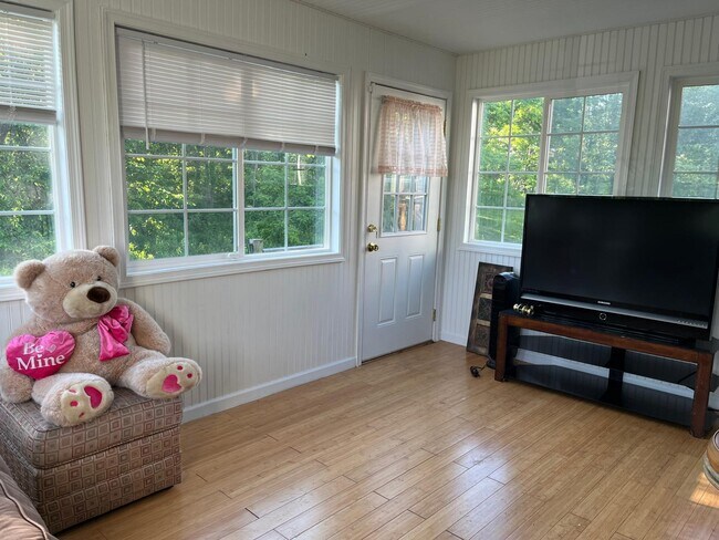 Sunroom - 199 Rumbling Rock Rd