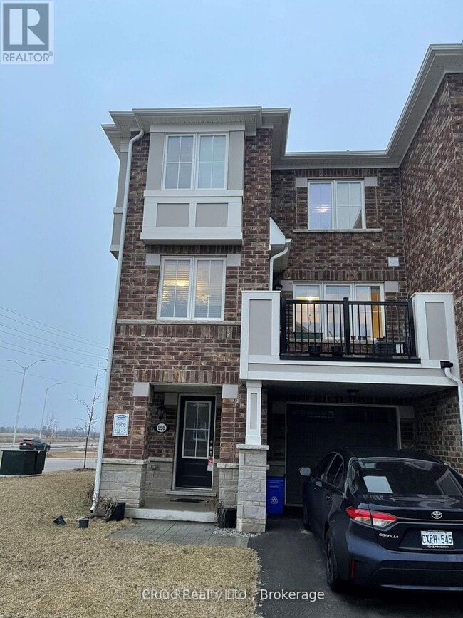 Building Photo - 998 Alder Gate