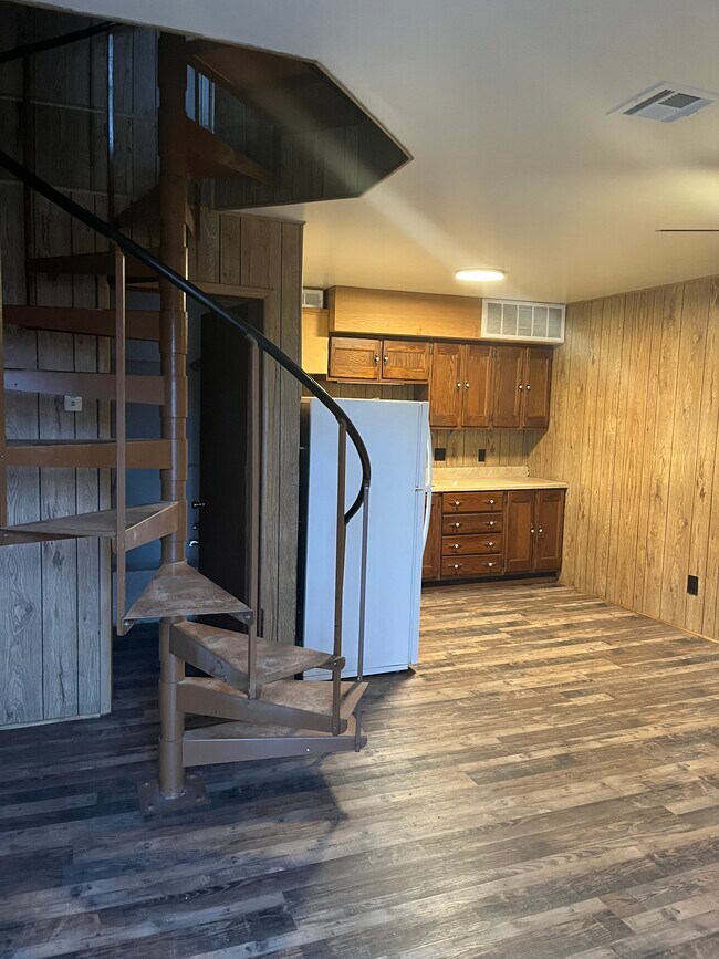 Foto del edificio - 229 N Duncan St