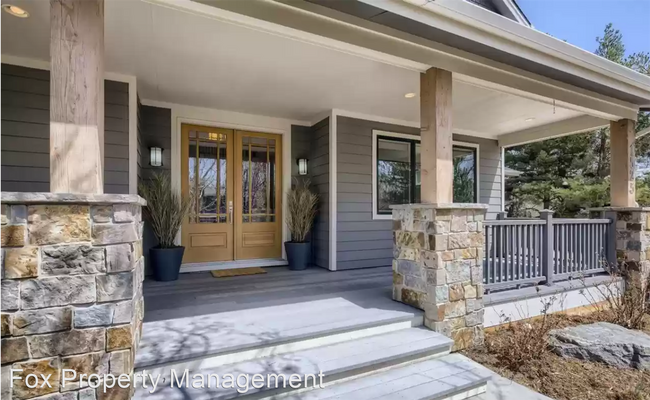 Building Photo - 4 br, 4.5 bath House - 1525 Oak Avenue #1525