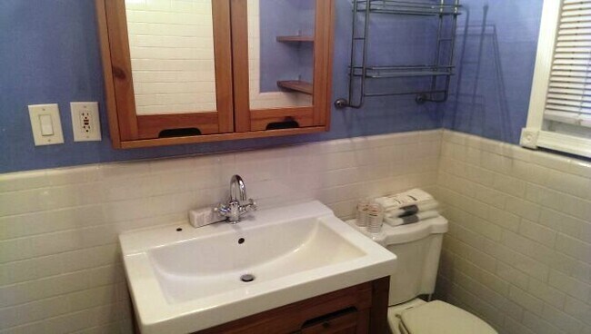 Foto del edificio - 927 Cross St