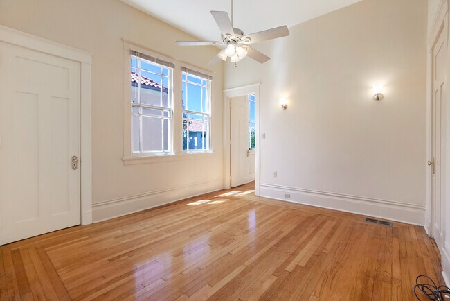 Foto del edificio - 3618 Napoleon Ave