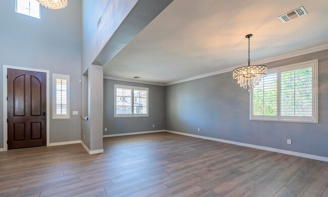 Building Photo - Elegant Lake Community Home with 5 Bedroom...