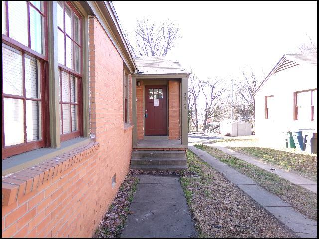 Building Photo - 2324 S Louisiana St